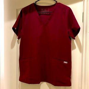 Figs Casma 3 pocket Scrub top